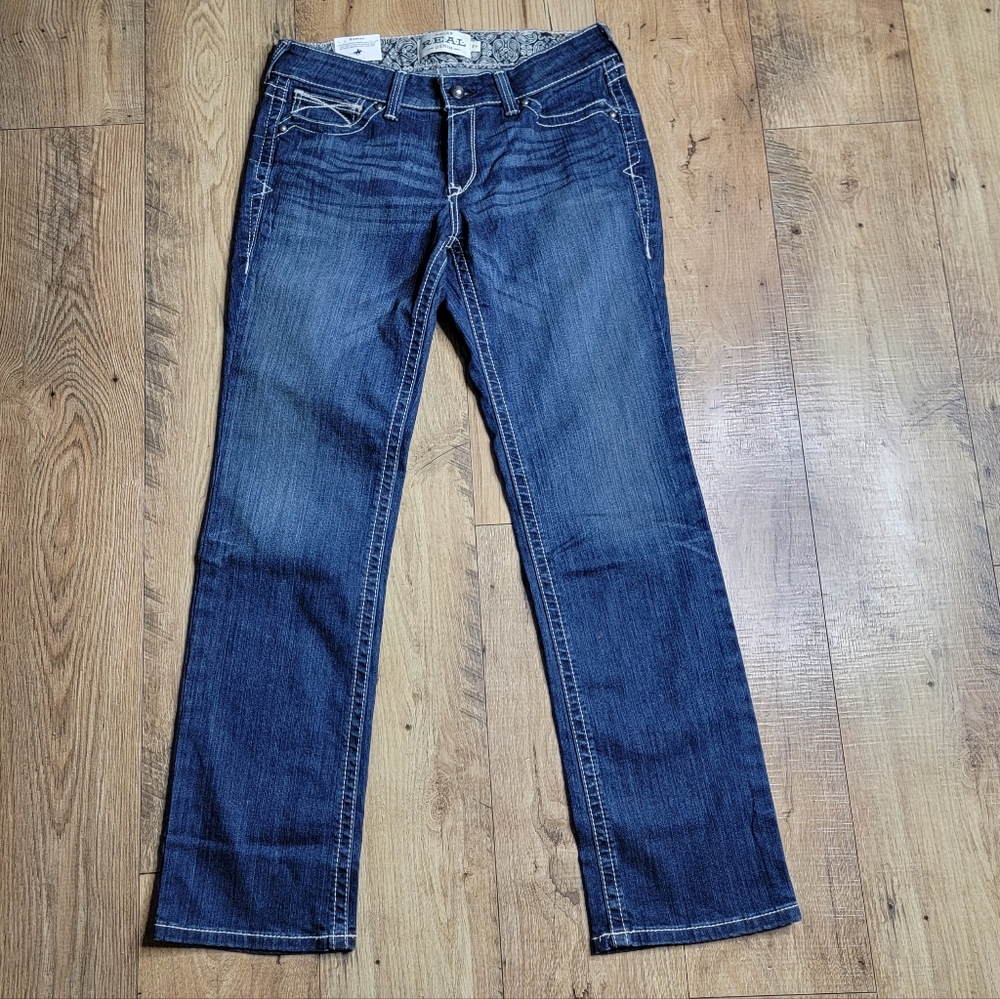 Ariat Jeans Mid Rise Straight leg Jeans Dark Wash Stretchy women Size 31R